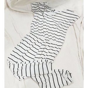 New box sleeve  Boutique Cream and black rumper size large